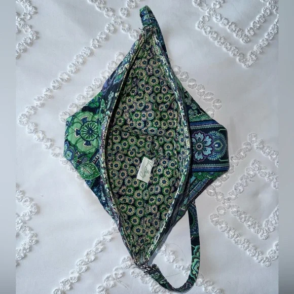 Vera Bradley Blue Rhapsody Vintage Bag - Picture 3 of 8